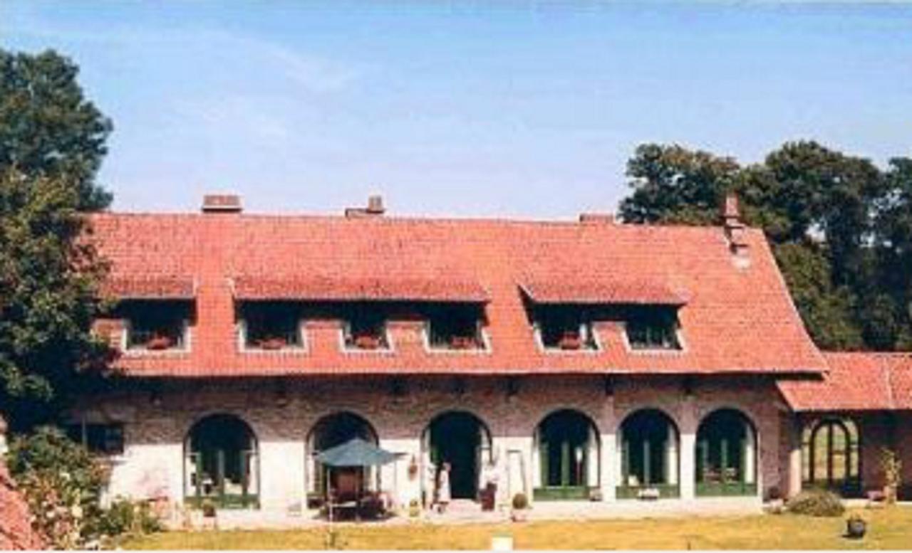Manoir De Bois En Ardres Panzió Kültér fotó