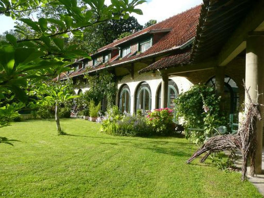 Manoir De Bois En Ardres Panzió Kültér fotó